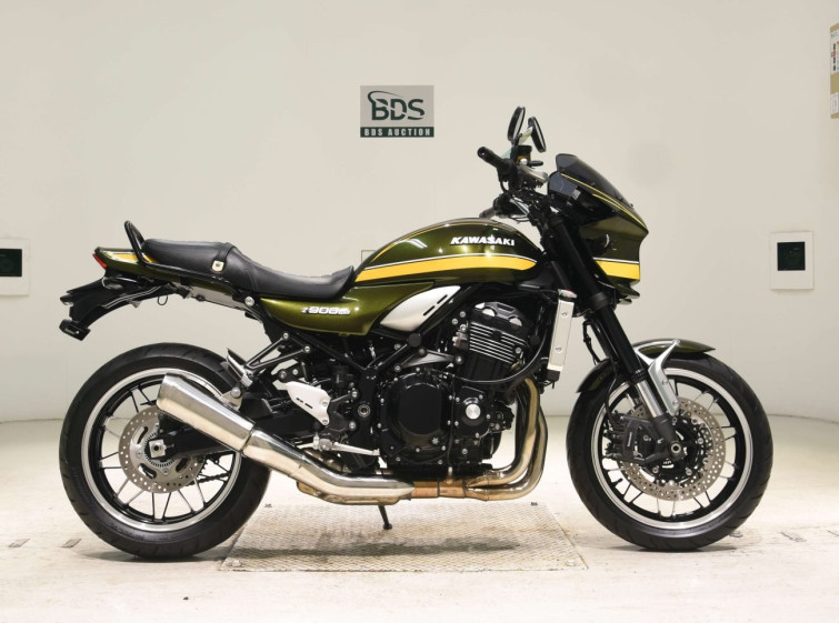 Мотоцикл Kawasaki Z900RS с пробегом 3949 km