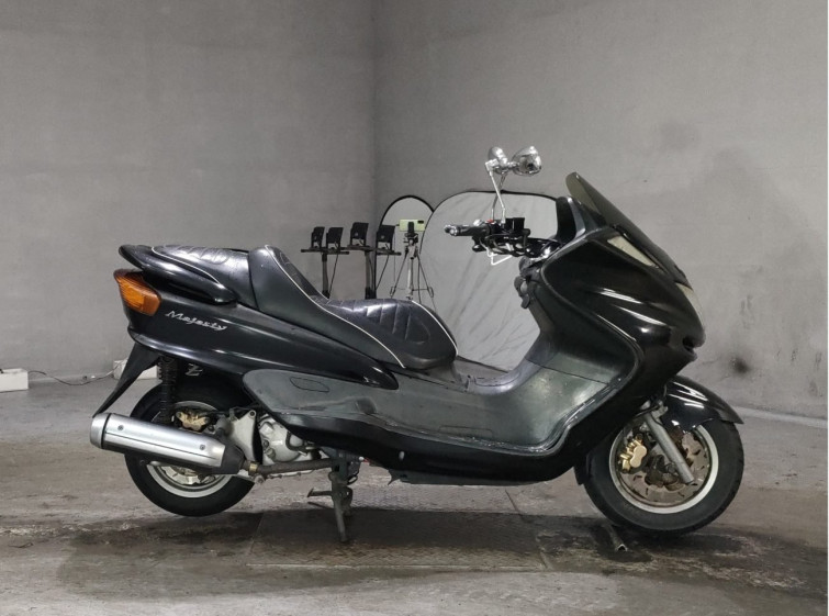 Мотоцикл Yamaha MAJESTY 250 з пробігом 61414 km