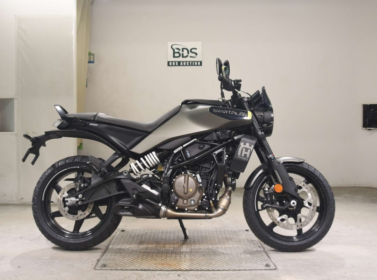 Мотоцикл Husqvarna SVARTPILEN 401 з пробігом 2 km