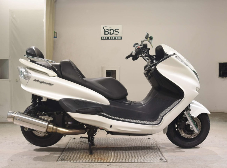 Мотоцикл Yamaha MAJESTY 250C з пробігом 23663 km
