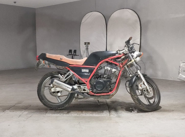 Мотоцикл Yamaha SRX250 с пробегом 19136 km