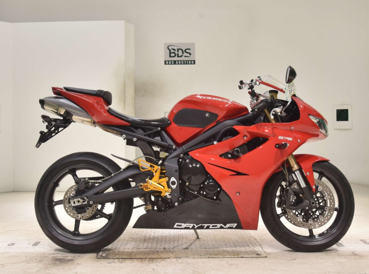 Мотоцикл Triumph DAYTONA 675 з пробігом 19108 km