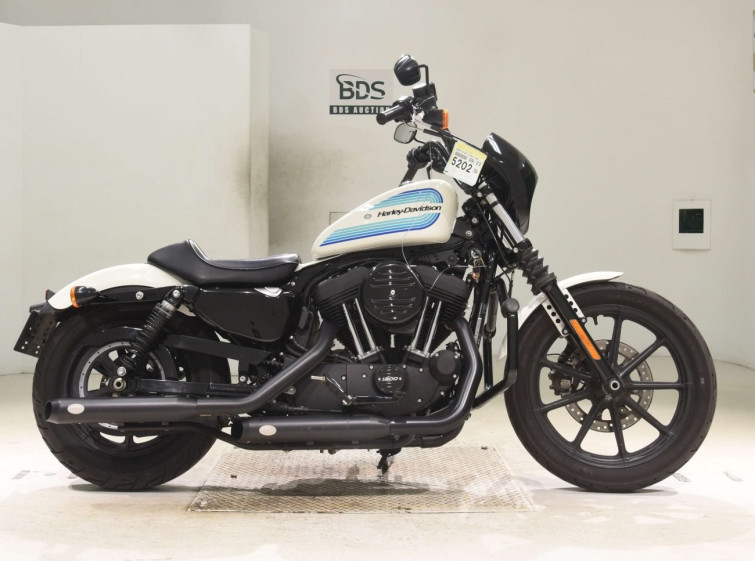 Мотоцикл HD IRON XL1200NS с пробегом 9150 km