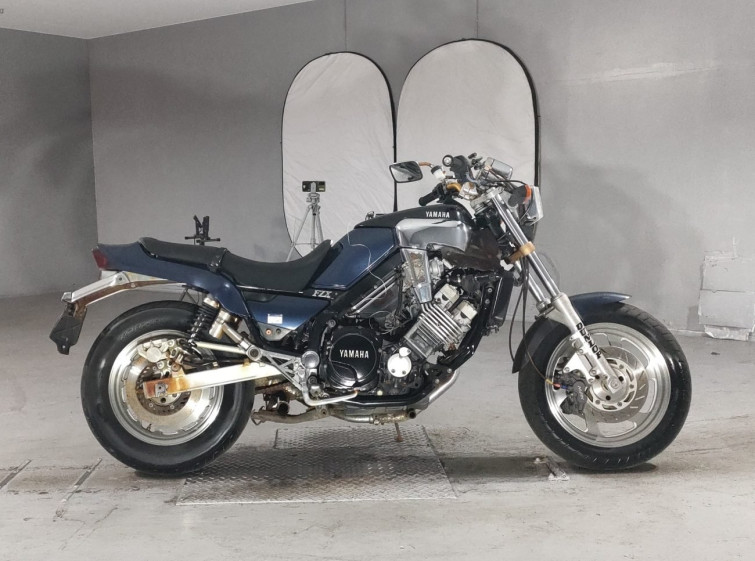 Мотоцикл Yamaha FZX750 с пробегом 6133 km