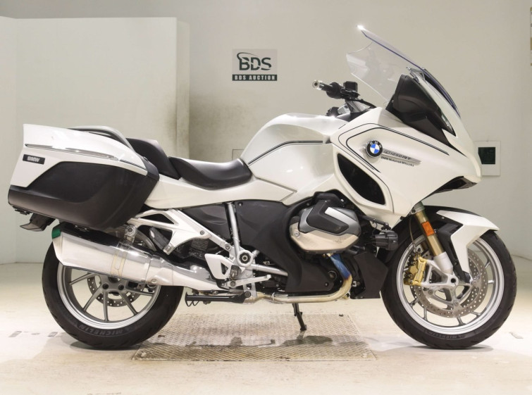 Мотоцикл BMW R1250RT с пробегом 4200 km