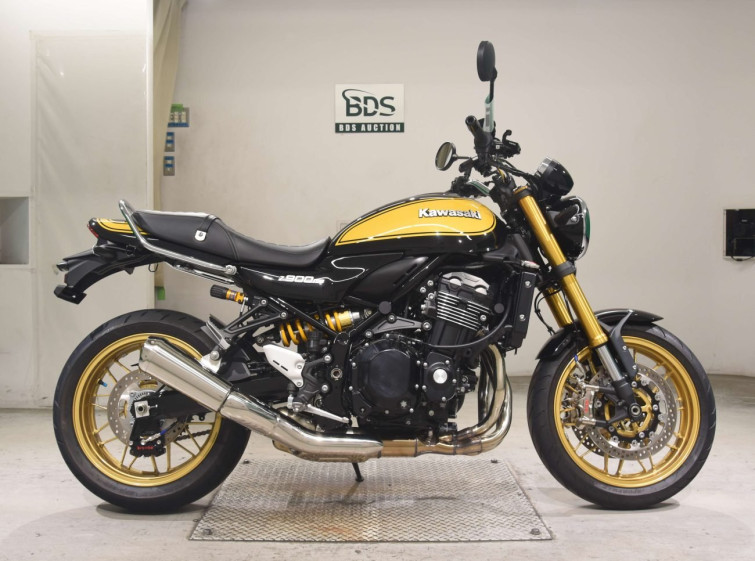 Мотоцикл Kawasaki Z900RS с пробегом 1145 km