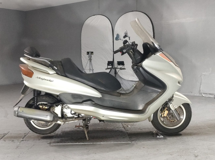 Мотоцикл Yamaha MAJESTY 250 з пробігом 16738 km