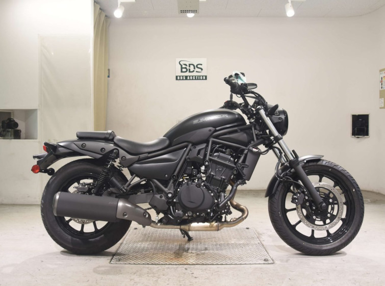 Мотоцикл Kawasaki ELIMINATOR400-3 с пробегом 10 km