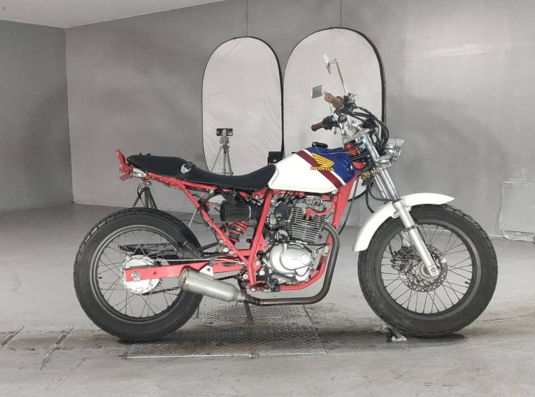 Мотоцикл Honda FTR223 з пробігом 3949 km