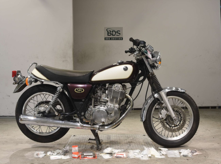 Мотоцикл Yamaha SR400 с пробегом 18378 km