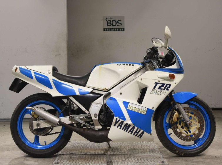 Мотоцикл Yamaha TZR250 с пробегом 6845 km