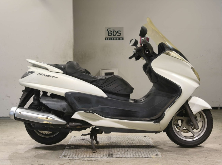 Мотоцикл Yamaha MAJESTY 250 з пробігом 66023 km