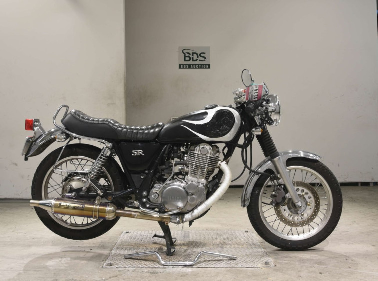 Мотоцикл Yamaha SR400 с пробегом 45319 km