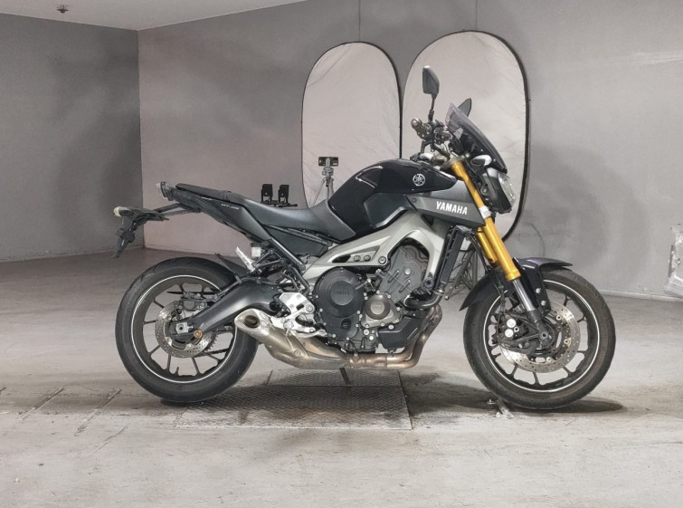 Мотоцикл Yamaha MT-09 с пробегом 35319 km