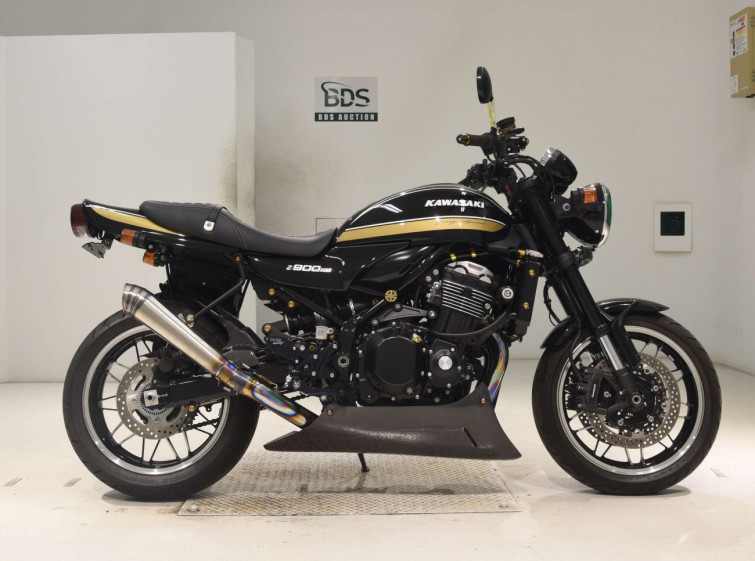 Мотоцикл Kawasaki Z900RS з пробігом 1976 km