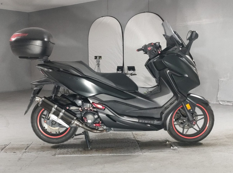 Мотоцикл Honda FORZA с пробегом 36323 km