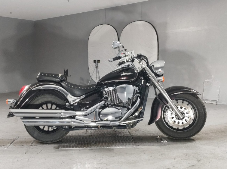 Мотоцикл Suzuki INTRUDER 400 CLASSIC с пробегом 24865 km
