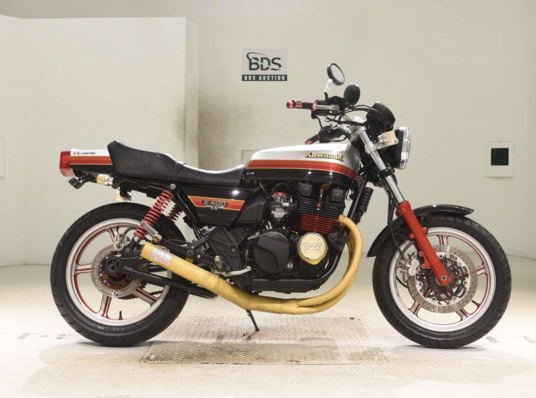Мотоцикл Kawasaki ZEPHYR400 з пробігом 26518 km