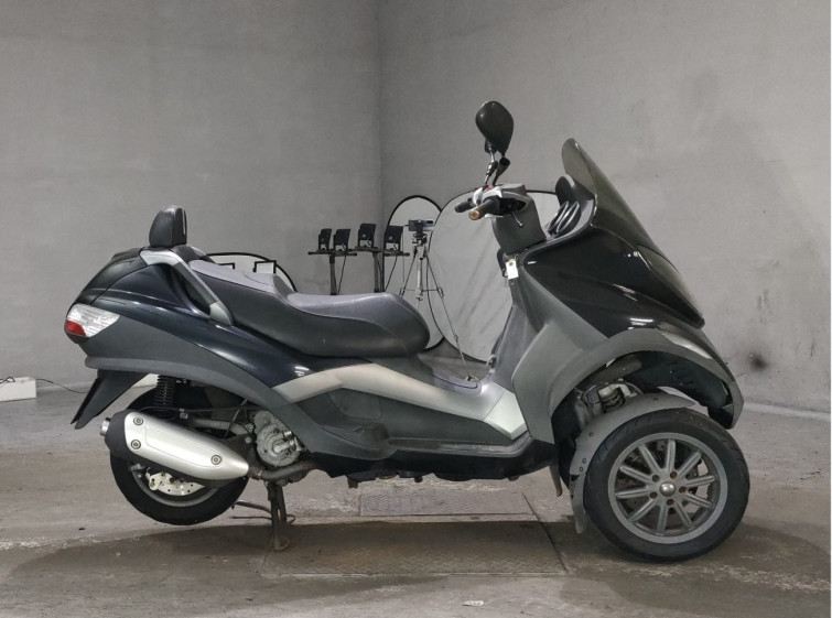 Мотоцикл Piaggio PEERAGE MP3 250RL