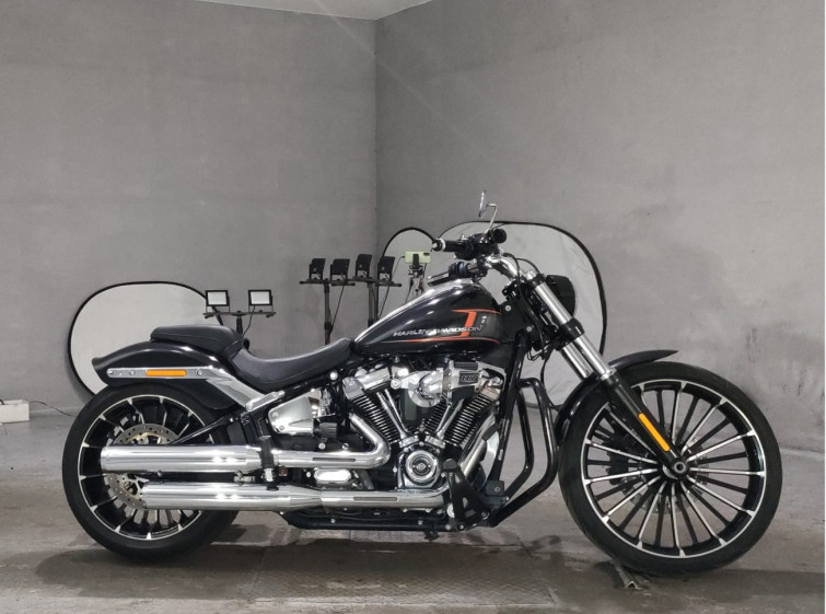 Мотоцикл HD FXBR1920 с пробегом 24931 km