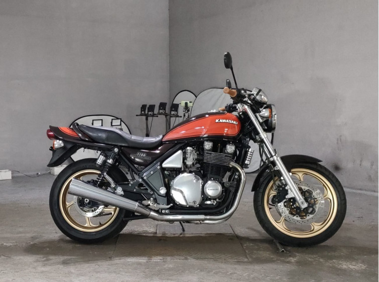 Мотоцикл Kawasaki ZEFAR 1100 с пробегом 8416 km