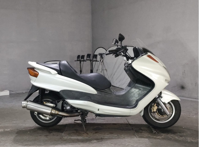 Мотоцикл Yamaha MAJESTY 250