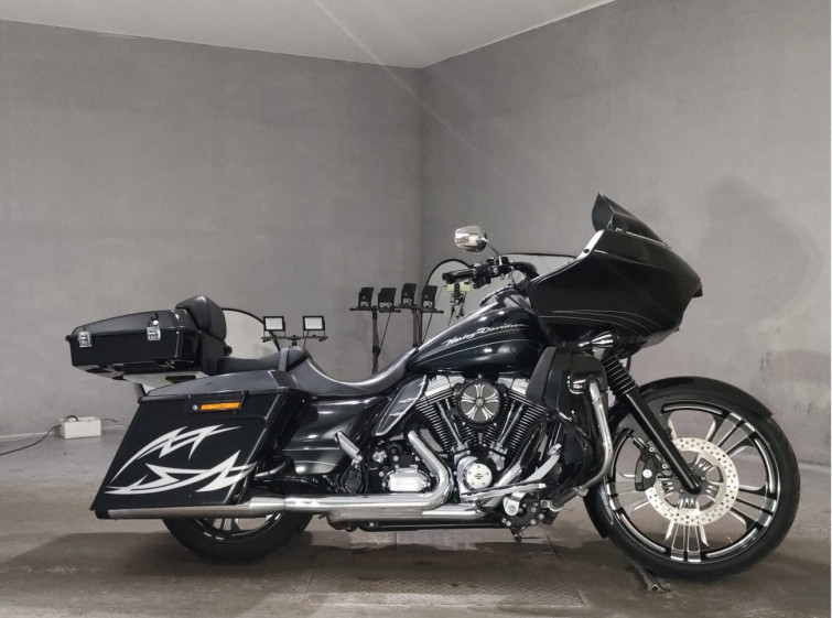 Мотоцикл HD ROAD GLIDE FLTRX1690 с пробегом 16757 km