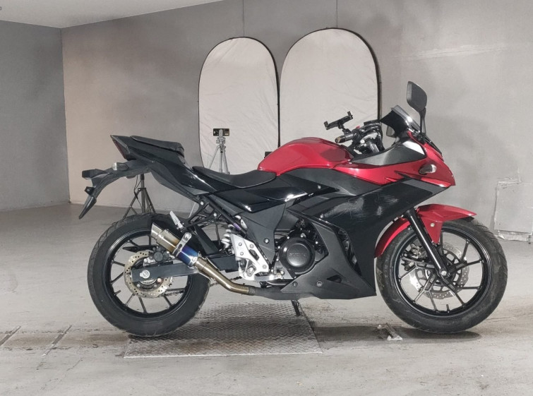 Мотоцикл Suzuki GSX250R с пробегом 12568 km