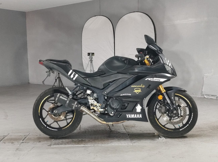 Мотоцикл Yamaha YZF-R25 с пробегом 13217 km