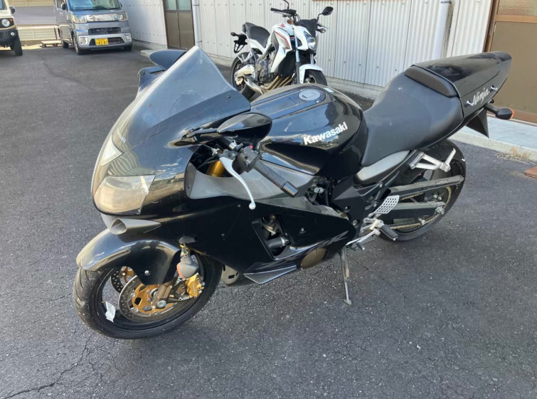 Мотоцикл Kawasaki NINJA ZX-12R с пробегом 6874 km
