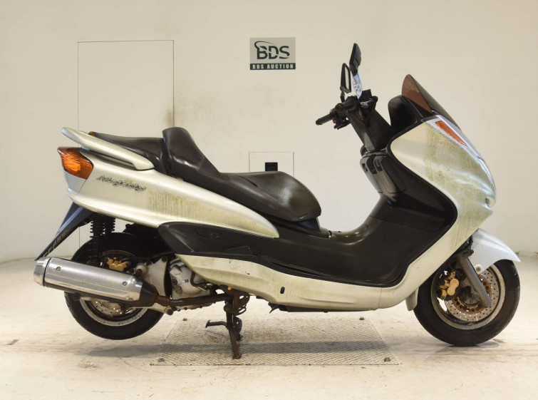 Мотоцикл Yamaha MAJESTY 250