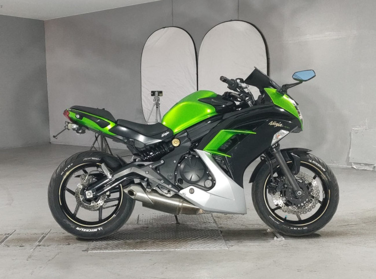 Мотоцикл Kawasaki NINJA400 з пробігом 29010 km