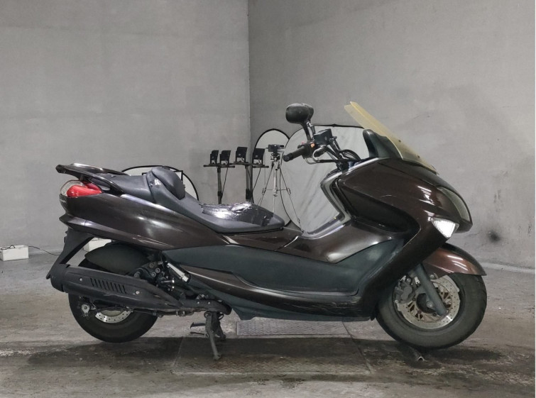 Мотоцикл Yamaha MAJESTY 250 з пробігом 93735 km