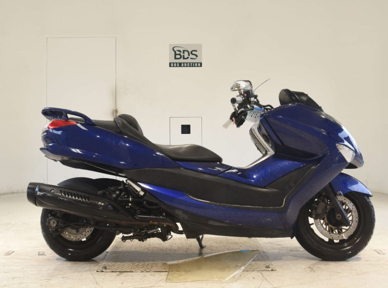 Мотоцикл Yamaha MAJESTY 250