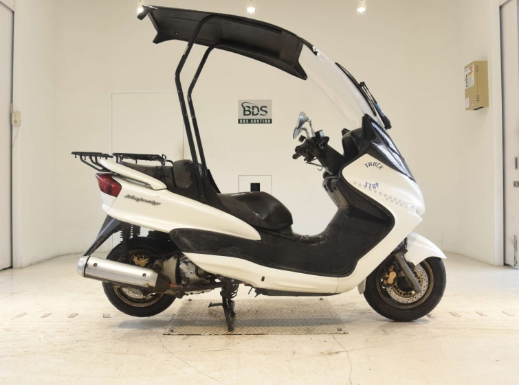 Мотоцикл Yamaha MAJESTY 250