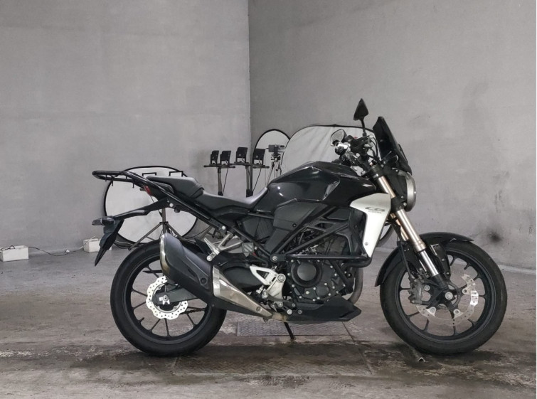 Мотоцикл Honda CB250R з пробігом 13754 km