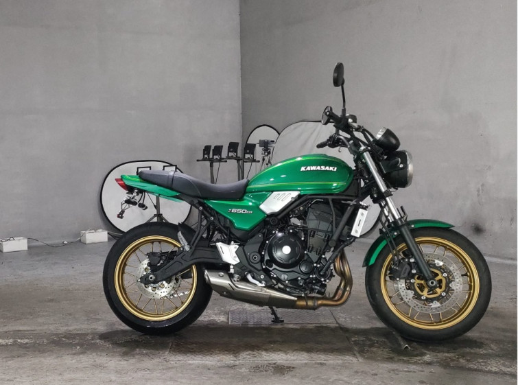 Мотоцикл Kawasaki Z650RS с пробегом 1105 km