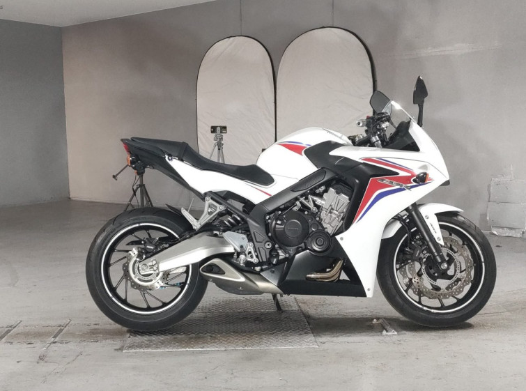 Мотоцикл Honda CBR650F с пробегом 7848 km