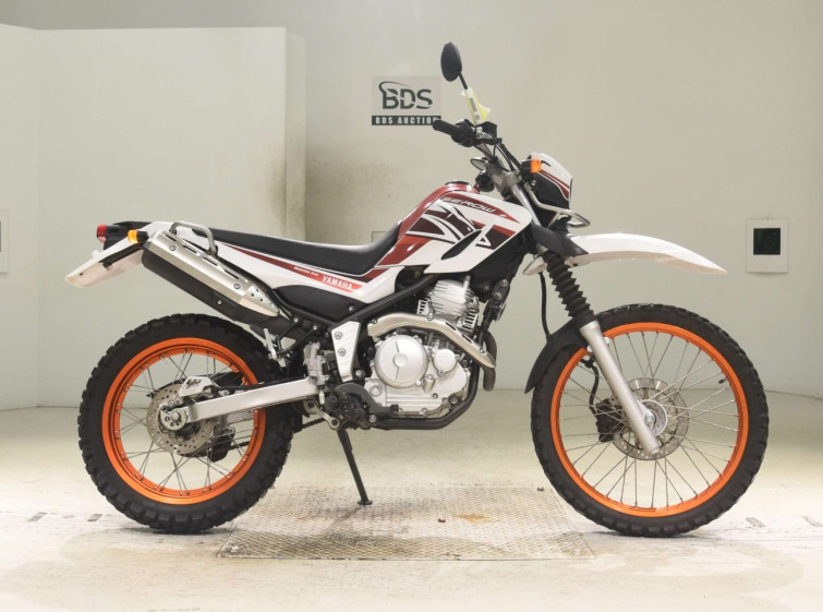 Мотоцикл Yamaha SEROW XT250 с пробегом 13875 km