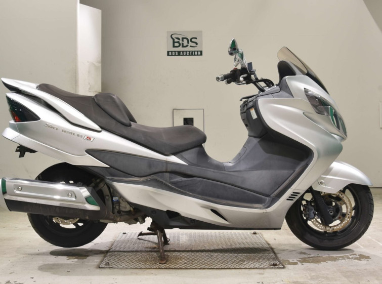 Мотоцикл Suzuki SKYWAVE 250S