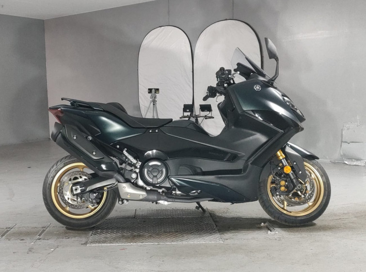 Мотоцикл Yamaha T-MAX560 с пробегом 1582 km