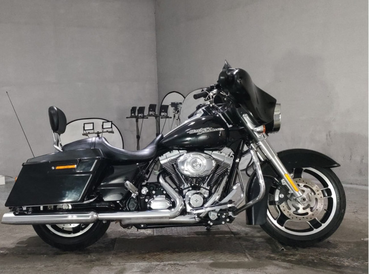 Мотоцикл HD SREET GLIDE FLHX1690 з пробігом 4334 km