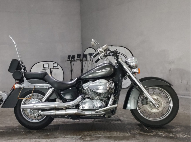 Мотоцикл Honda SHADOW 400 CLASSIC с пробегом 1787 km