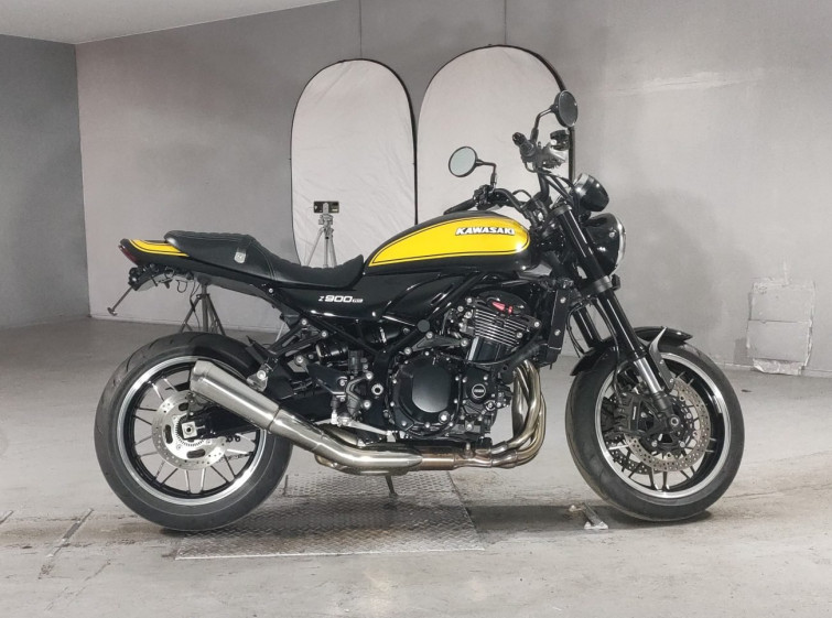 Мотоцикл Kawasaki Z900RS з пробігом 5618 km