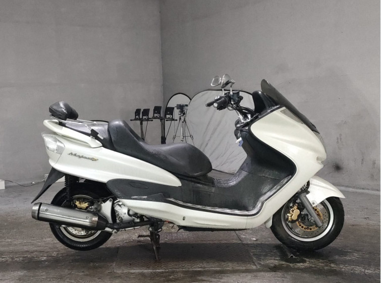 Мотоцикл Yamaha MAJESTY 250 з пробігом 16521 km