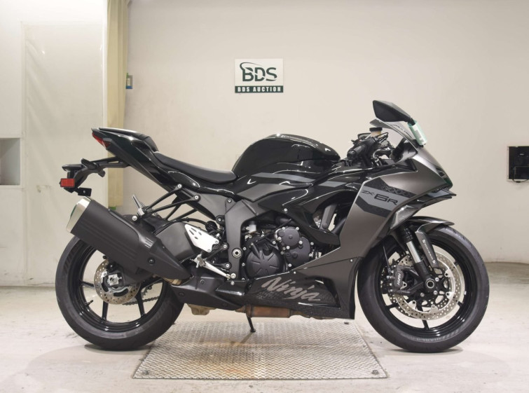 Мотоцикл Kawasaki ZX-6R с пробегом 105 km