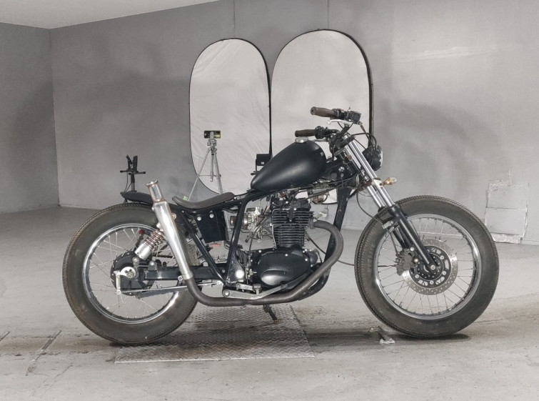 Мотоцикл Kawasaki 250TR з пробігом 1412 km