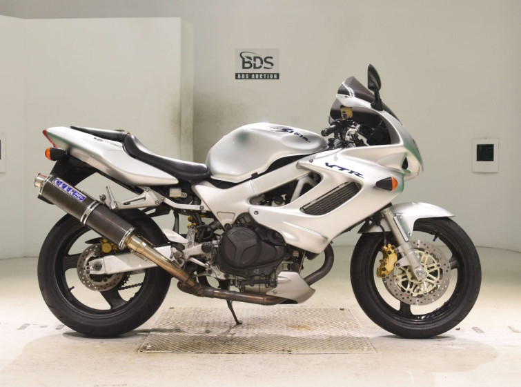 Мотоцикл Honda VTR1000F с пробегом 32618 km