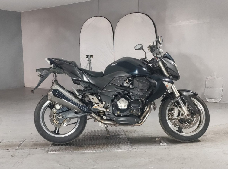 Мотоцикл Kawasaki Z1000 с пробегом 16400 km