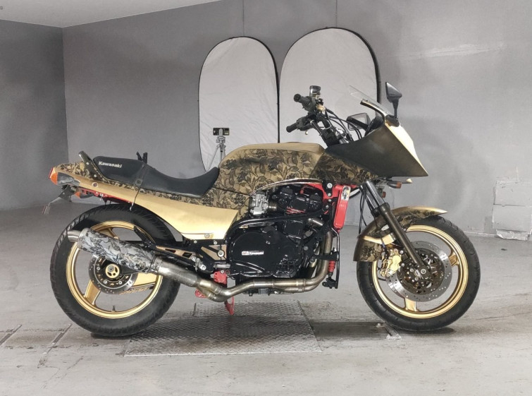 Мотоцикл Kawasaki GPZ900R з пробігом 19517 km